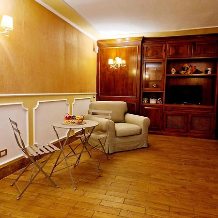 Fuga A Napoli Apartment Extérieur photo